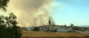 Sigue la lucha contra el fuego