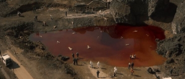 El lago rojo